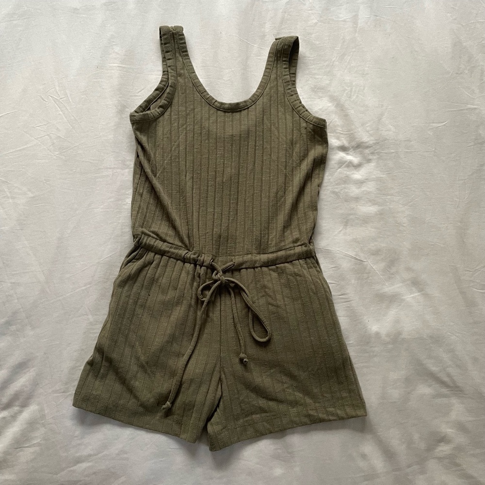 REVOLVE ROMPER - Picture 3 of 4